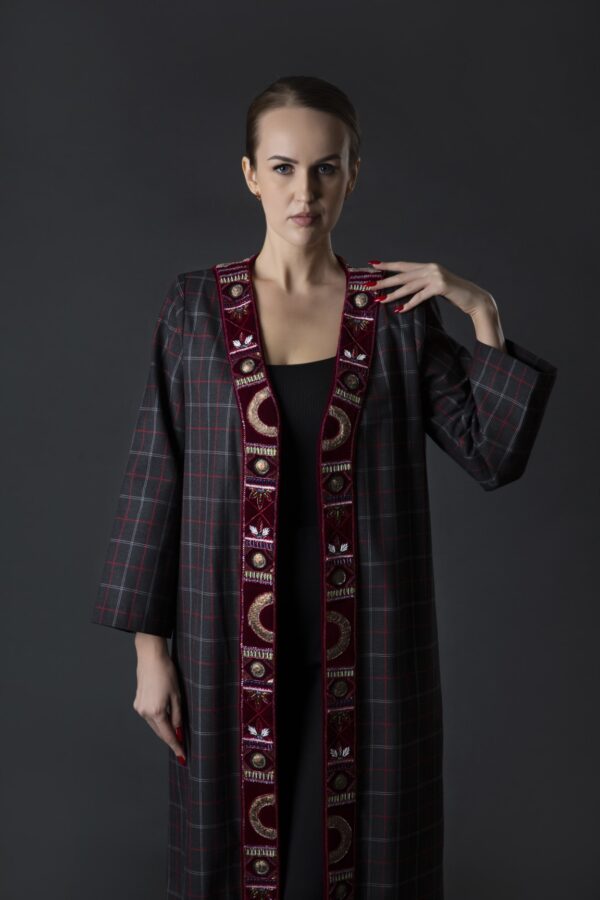 Winter Fabric Abaya with Checks Design - Image 2