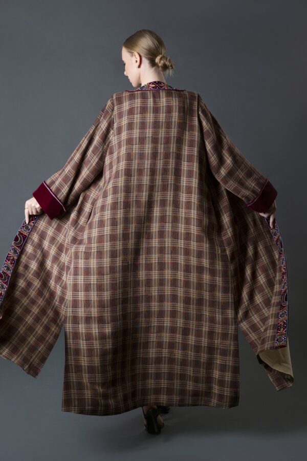 Winter Fabric Abaya with Velvet Border - Image 2