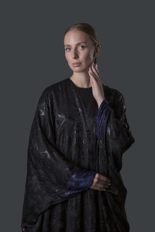 Silk Abaya with Colorful Zari - Image 3