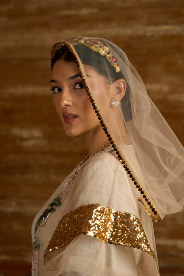 Floral Radiance – Embroidered Linen Dress with Sequined Beshat - Image 3