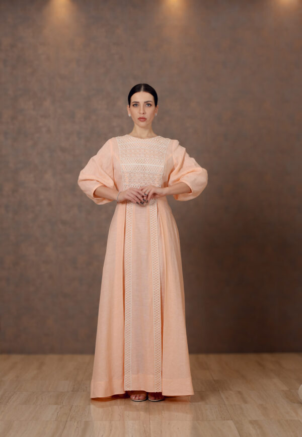 Dantelle Bloom – Linen Dress with Lace Patches & Box Pleats