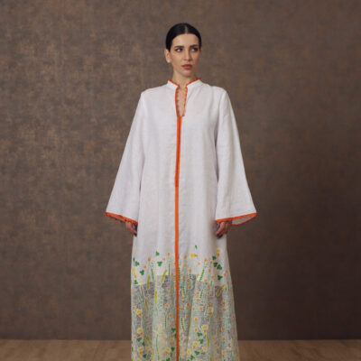 Tatreez & Lace – Linen Galabiya with Dantelle Border & Handmade Moroccan Accents