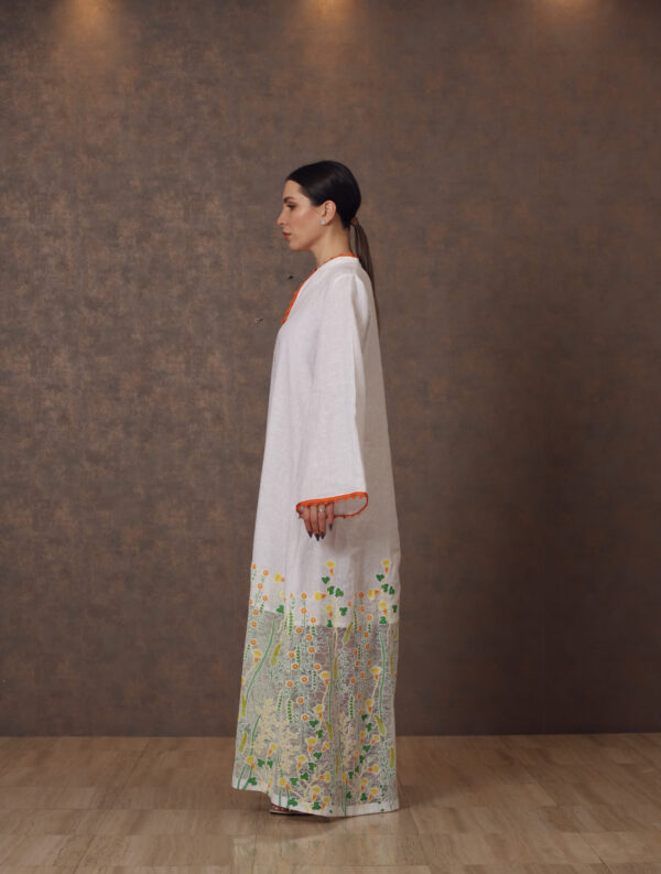 Tatreez & Lace – Linen Galabiya with Dantelle Border & Handmade Moroccan Accents - Image 3