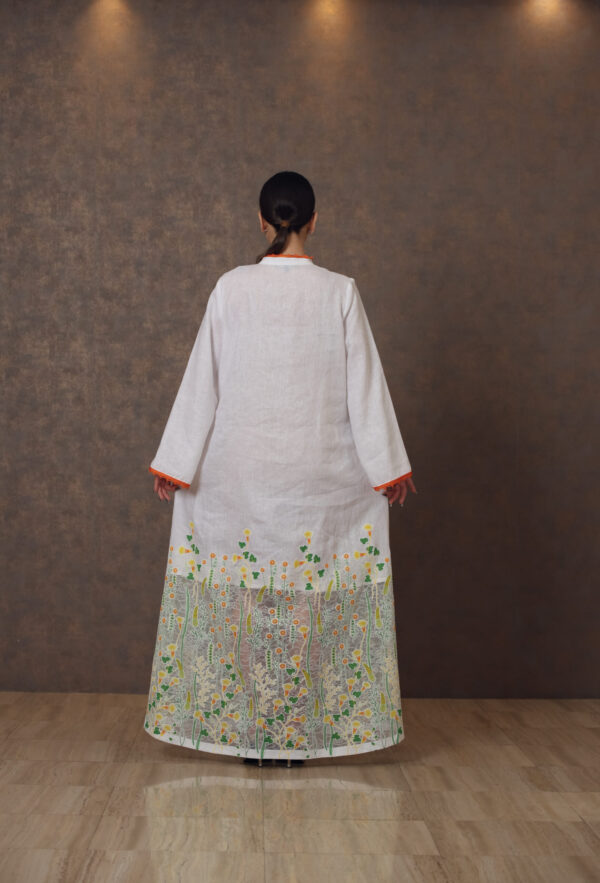 Tatreez & Lace – Linen Galabiya with Dantelle Border & Handmade Moroccan Accents - Image 4