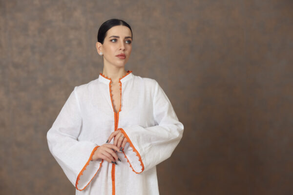 Tatreez & Lace – Linen Galabiya with Dantelle Border & Handmade Moroccan Accents - Image 5