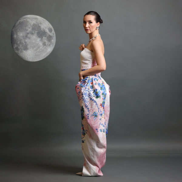 Vintage Bloom – Floral Dress with Lace Texture & Side Pockets - Image 3
